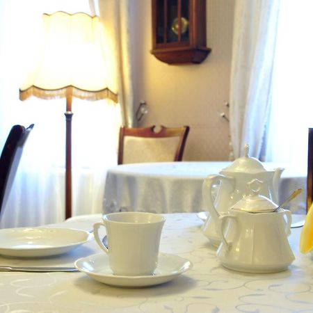 Dworek Ojca Mateusza Sandoměř Exteriér fotografie