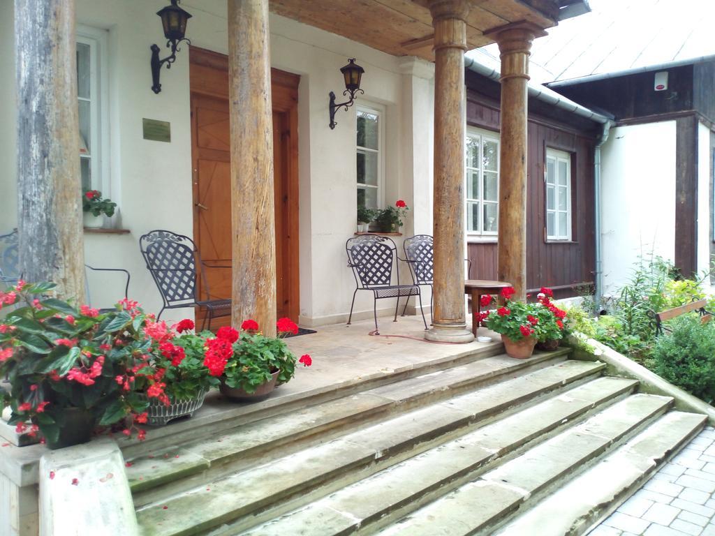 Dworek Ojca Mateusza Sandoměř Exteriér fotografie